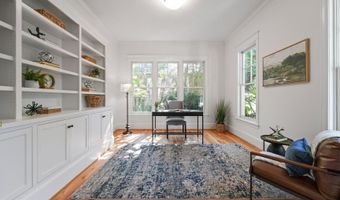 5517 MCKINLEY St, Bethesda, MD 20817
