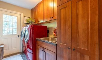 3 HEATHERSTONE Way, Hockessin, DE 19707