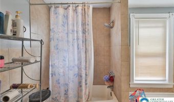 1138 W Maple St, Allentown, PA 18102