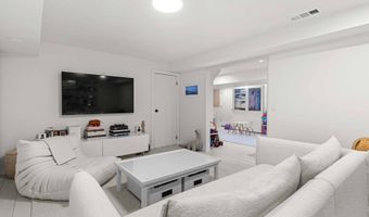 117 Squaw Rd, East Hampton, NY 11937