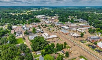 107 Central St, Batesville, MS 38606