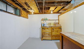 33 Shirley Dr, Cumberland, RI 02864