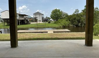 5067 Nebraska St, Bay St. Louis, MS 39520