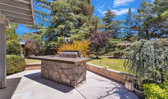 13331 Waco Dr, Apple Valley, CA 92308