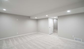 3522 NE Winding Trail Dr, Ankeny, IA 50021
