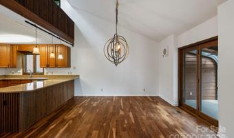 204 Woodfield Dr, Asheville, NC 28803
