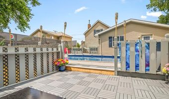 29 W Main St, Amboy, IL 61310