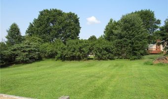 10940 Julie St NE, Alliance, OH 44601