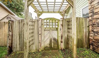 1311 Meadow Ln, Abilene, KS 67410