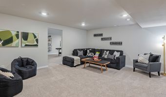 2801 NW 28TH St, Ankeny, IA 50023