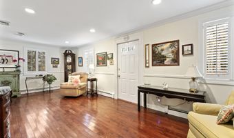 67 Swartzel Dr, Middletown, NJ 07748
