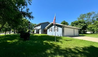 1005 3rd St, Britton, SD 57430
