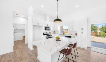 18620 SYMERON Rd, Apple Valley, CA 92307