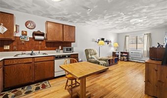 569 Smithfield Rd 24, North Providence, RI 02904