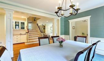 10 Owl Tree Ln, East Greenwich, RI 02818