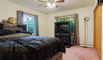 821 Cliffside Dr, Akron, OH 44313