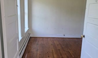 16 School St, Brattleboro, VT 05301