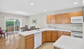 4 Hollyhock Knoll Ct 4, Bourne, MA 02532