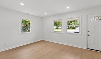 554 COMPASS Rd E, Baltimore, MD 21220