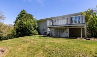 2665 Sun Rdg, Asbury, IA 52002