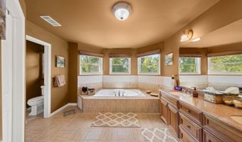 33 Perona Rd, Andover, NJ 07821