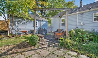 425 15th St, Ames, IA 50010