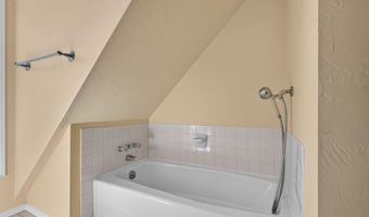 430 Wiley St, Ashland, OR 97520