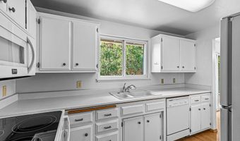 360 Coventry Pl, Ashland, OR 97520