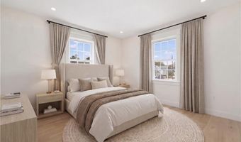 40 Atlantic St, Newport, RI 02840