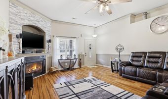 870 Vandenburg Dr, Boiling Springs, SC 29316