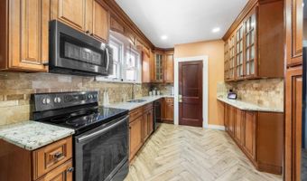 65 Harrison St, Belleville, NJ 07109