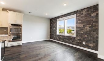 44750 TIVERTON Sq, Ashburn, VA 20147
