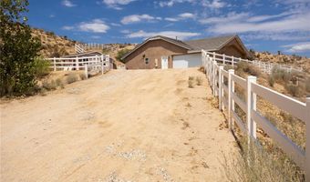 9696 Milpas Dr, Apple Valley, CA 92308