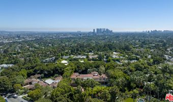 407 Robert Ln, Beverly Hills, CA 90210
