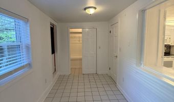 31 Elm St Garden, Albany, NY 12202