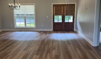 218 Robert Lee Dr, Booneville, MS 38829