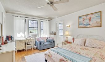 141 Englewood Ave 23, Boston, MA 02135