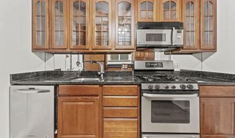 5301 WESTBARD Cir 224, Bethesda, MD 20816