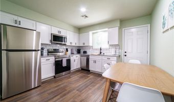 1304 1306 1308 SE C St, Bentonville, AR 72712