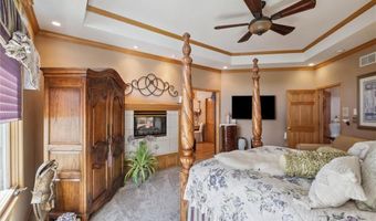 15471 Cedar Ln, Basehor, KS 66007