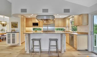 6820 Gunnison Dr, Anchorage, AK 99516