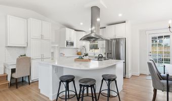 9803 DE PAUL Dr, Bethesda, MD 20817