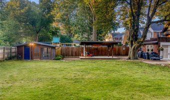 168 Castle Blvd, Akron, OH 44313