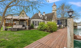 6507 Dyke Rd, Algonac, MI 48001