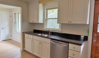 1290 Parkway Blvd, Alliance, OH 44601