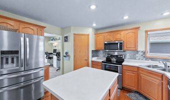 1629 Ashwood Dr, Altoona, IA 50009