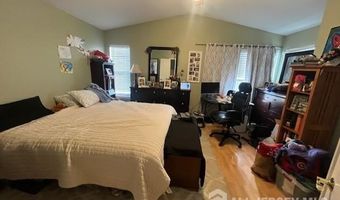 35 Ashley Ct, Bedminster, NJ 07921