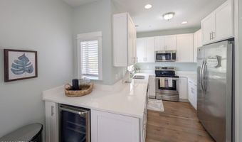 361 AHERN St 15, Atlantic Beach, FL 32233