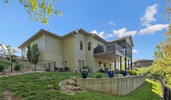 2055 Silver Maple Trl, North Liberty, IA 52317