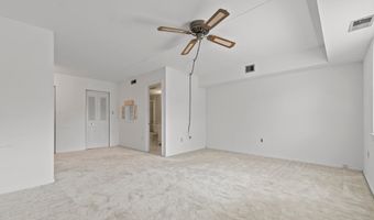 6 CHASE HALL, Dover, DE 19904